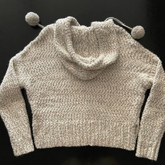 YET AGAIN Soft White/Gray Hooded Cropped Pullover Sweater w/PomPom sz Large - Picture 8 of 10